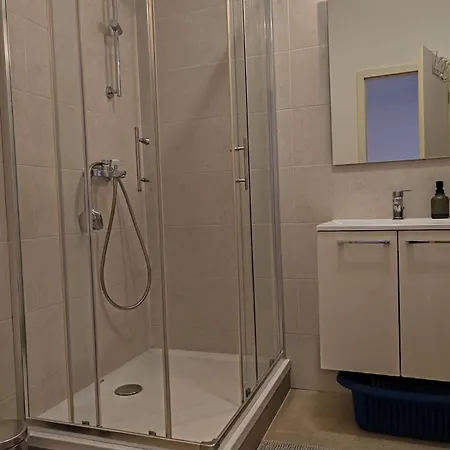 Apartament Zeko *